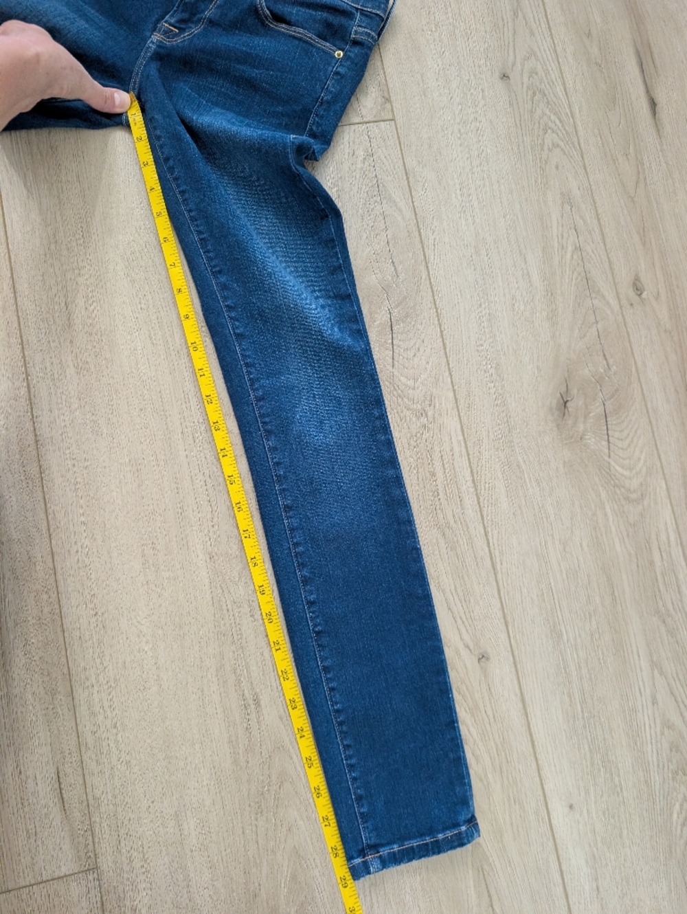 FRAME Le Skinny de Jeanne Jeans | Dark Blue - Picture 13 of 13